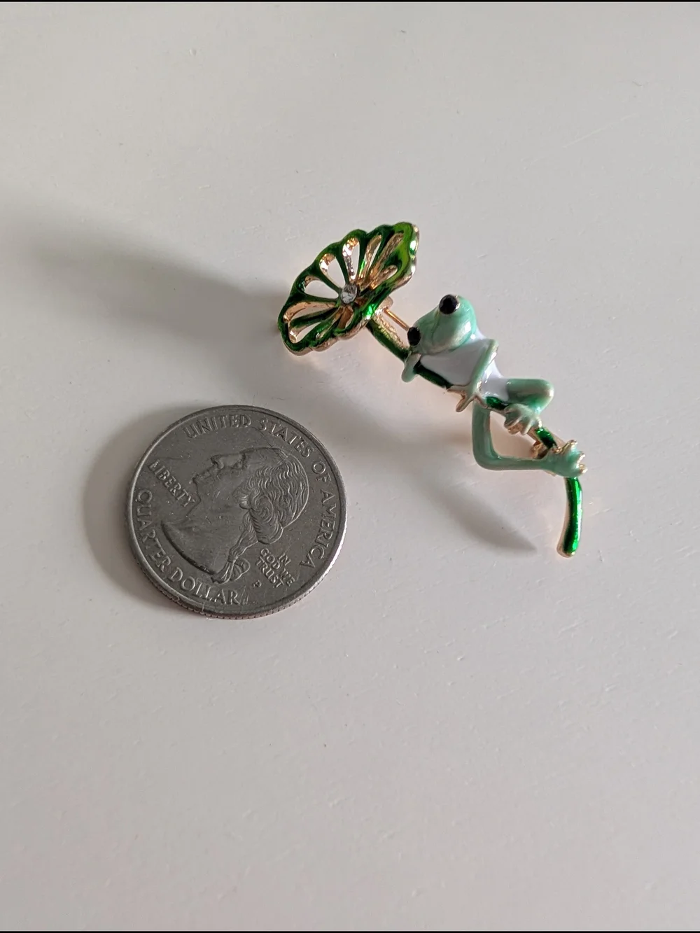 Tree Frog Holding Flower Green Enamel Brooch with Gold-Tone Back